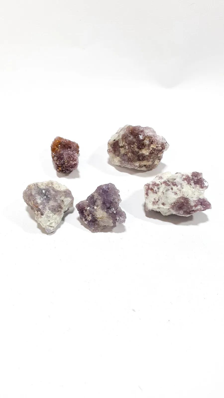 Lepidolita Natural — Bruto